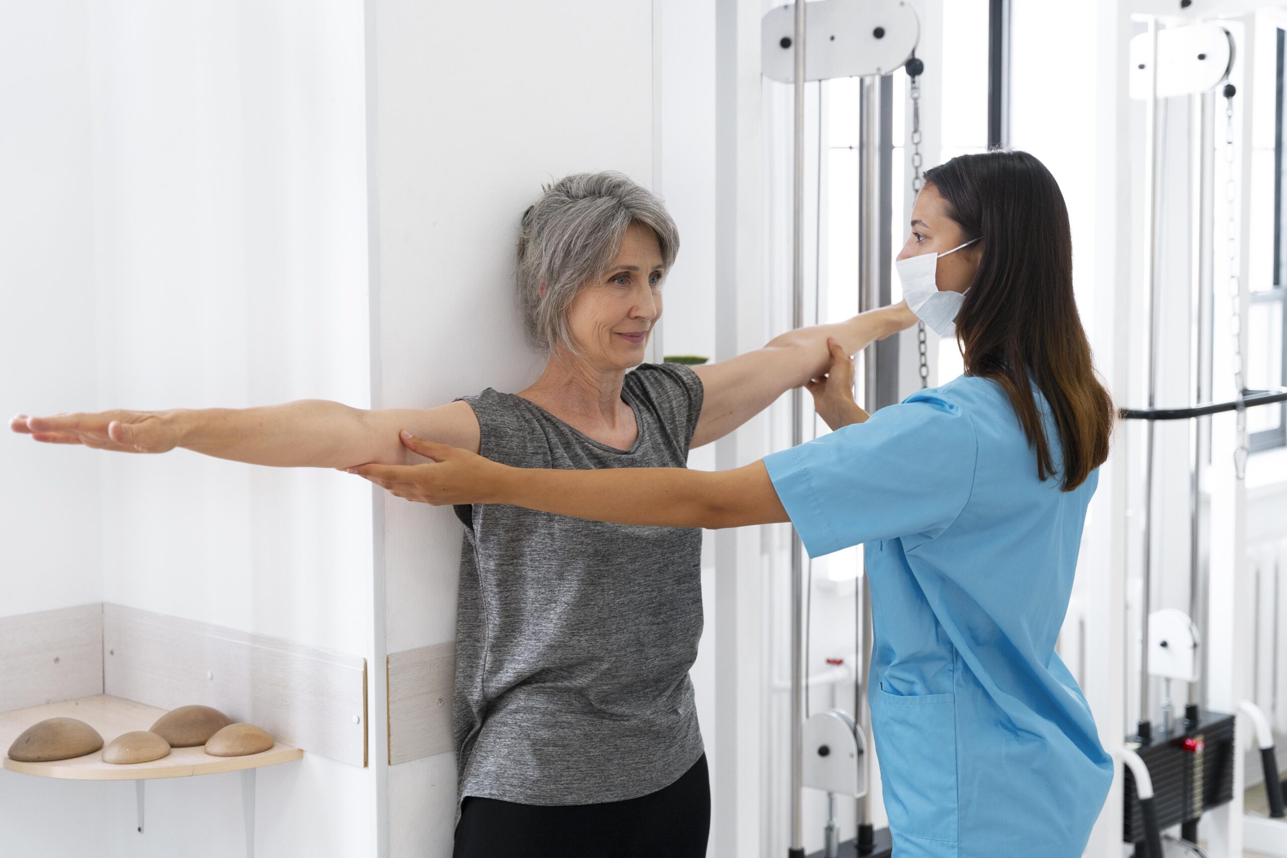 Beneficios de la fisioterapia para adultos mayores: bienestar y movilidad en cada etapa